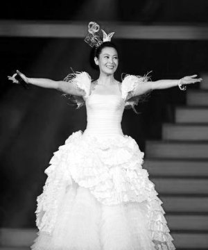 刘若英今秋与富商闪婚 痴等陈国富20年终放弃